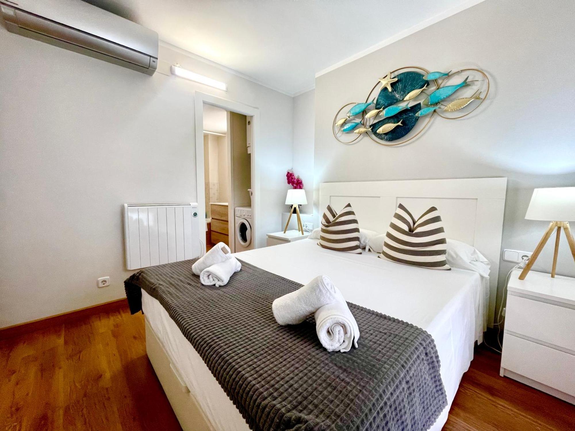 Seahomes Vacations, La Mer Bleue, Beach&Pool, Pk, Full Equipped In Fenals Beach Lloret de Mar Esterno foto